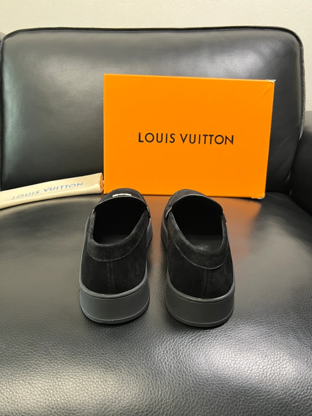 Men's shoes 💰740 Lv high quality top crafts Louis Vuitton, sports sneakers counter synchronization, uppers imported from Italy, high-quality splicing colorful complex crafts, imported mesh pads soft and comfortable, soles: original soles specially provided by the original factory, T men's shoes 💰U exclusive movable molded soles super comfortable, original factory single goods, code number 38-44 (customized 45)